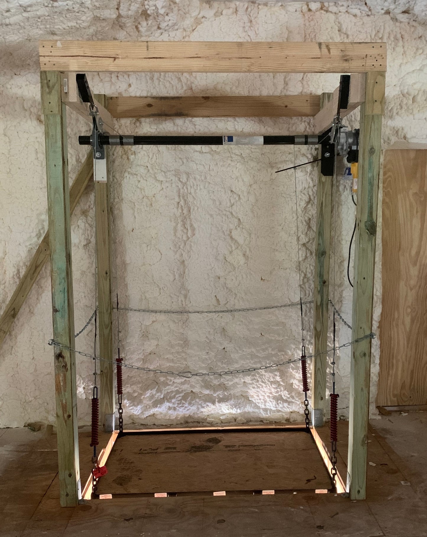 Attic Lift - 700 lbs. Post Style